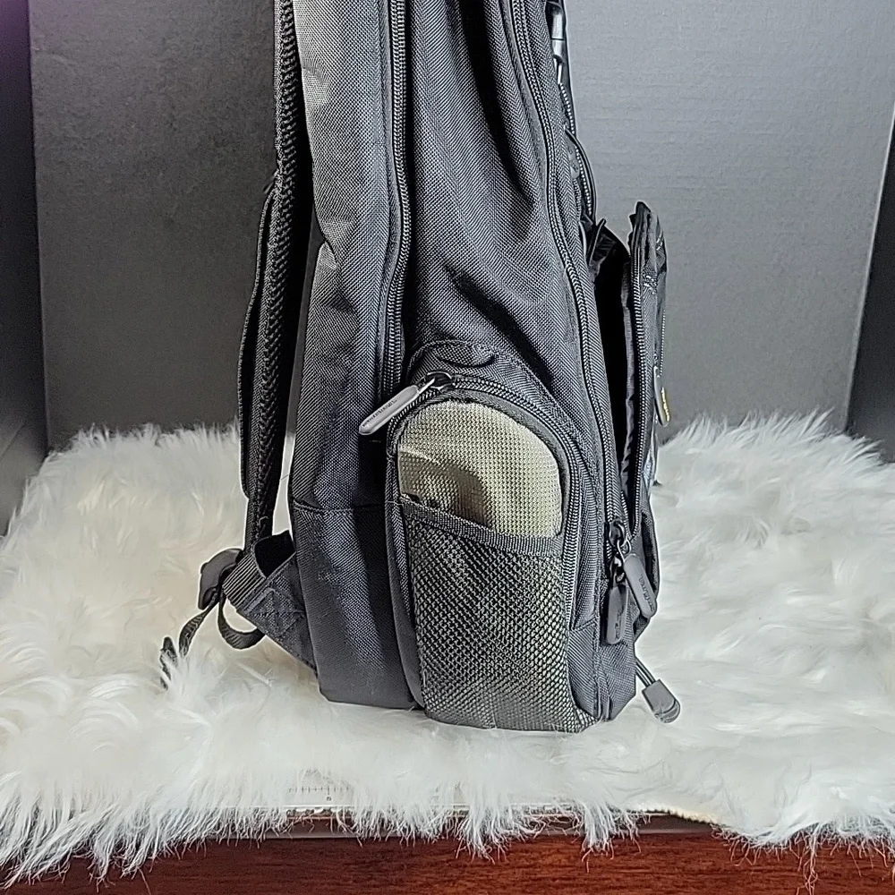 TARGUS Black and Gray Backpack‎